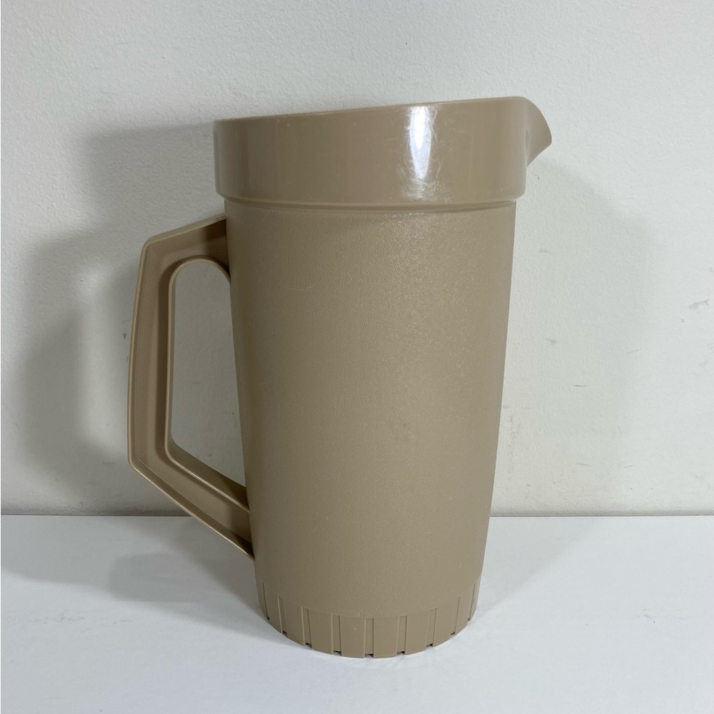 Tupperware Vintage 2 Quart Pitcher Almond Tan No Lid
